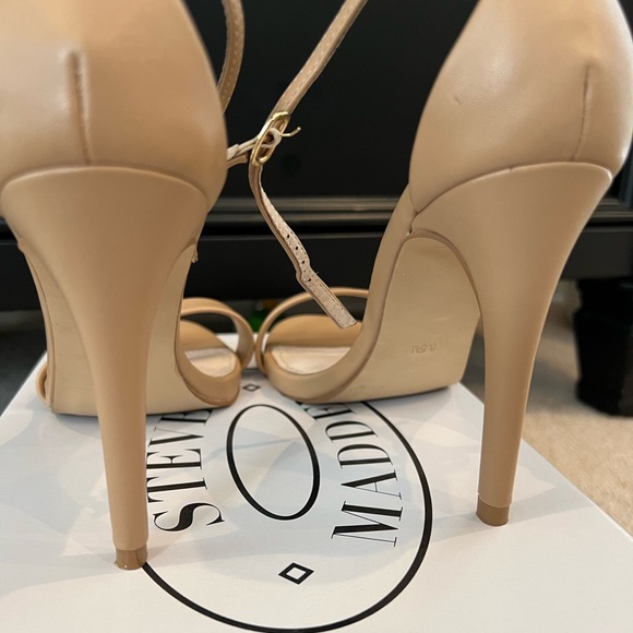 Steve Madden Stecy Heel Size 8.5 - Picture 7 of 10